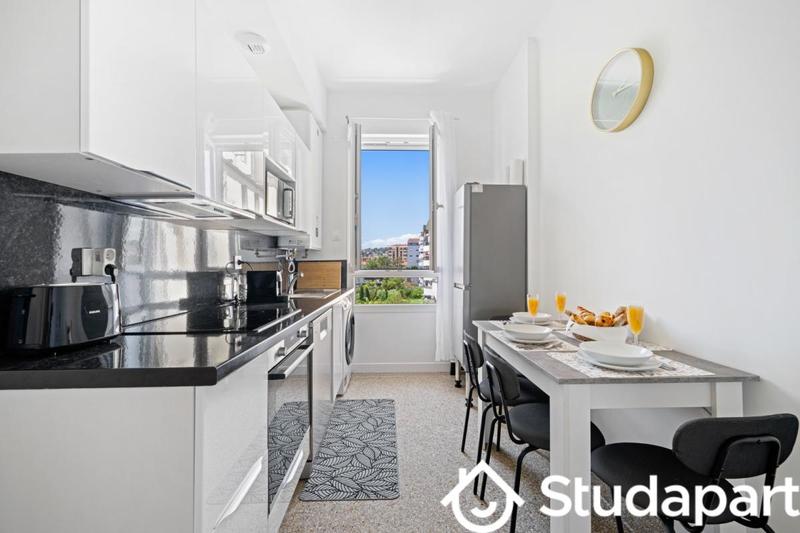 Chambre - 10 m² - 1 pièce