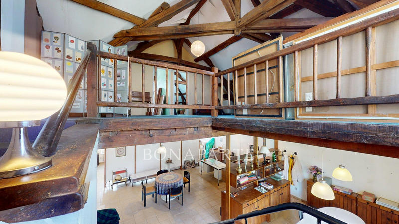 Maison - 246 m² - 8 pièces