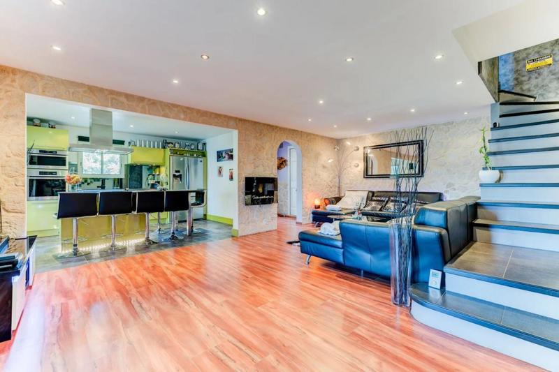 Villa - 159 m² - 6 pièces