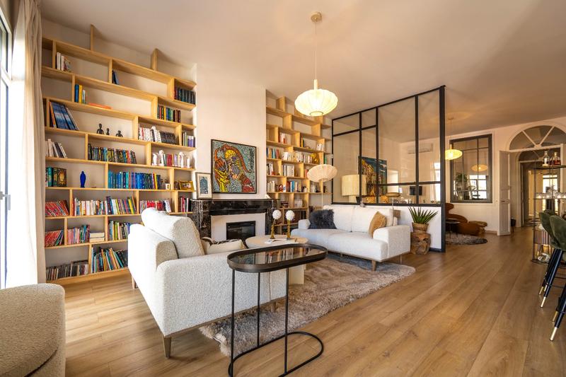 Appartement - 206 m² - 5 pièces