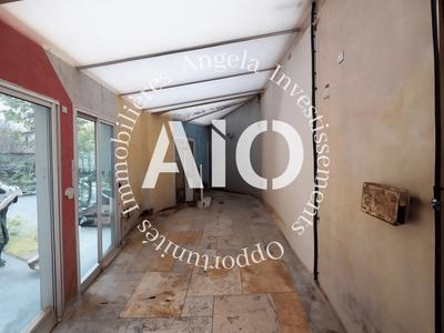 Maison - 575 m² - 16 pièces