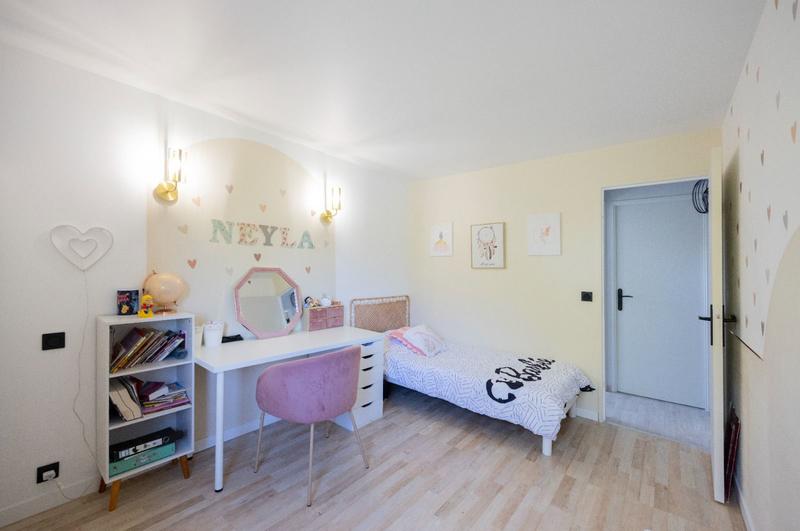 Appartement - 111 m² - 5 pièces