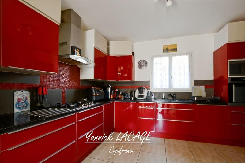 Maison - 88 m² - 4 pièces