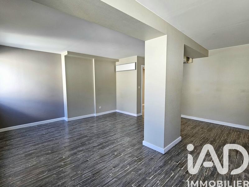 Appartement - 187 m² - 6 pièces