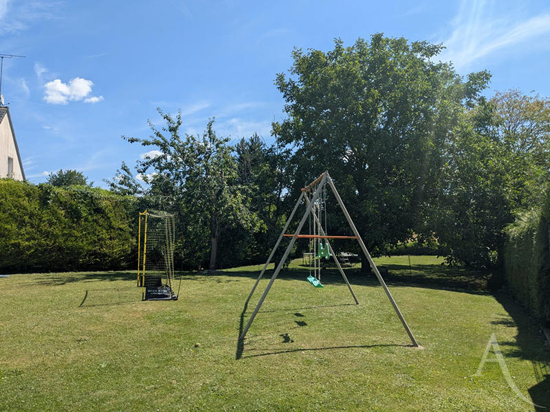 Maison - 95 m² - 6 pièces