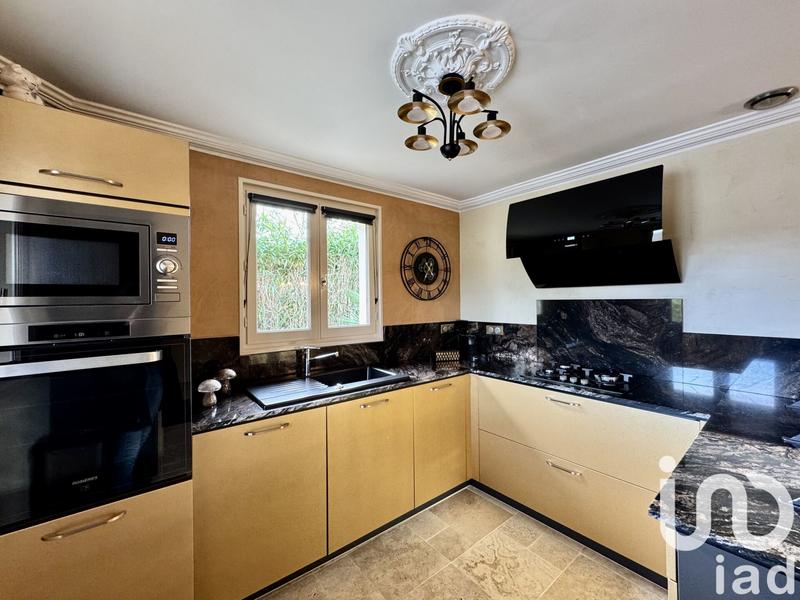 Maison - 175 m² - 6 pièces