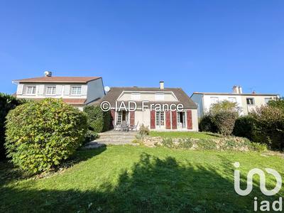 Maison - 160 m² - 8 pièces