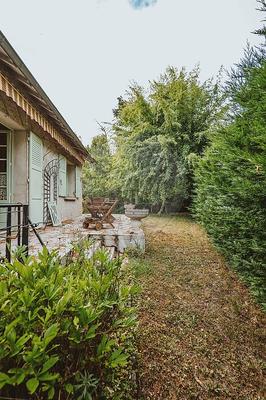 Maison - 200 m² - 7 pièces