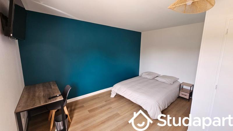 Chambre - 14 m² - 1 pièce