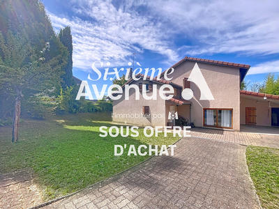 Maison - 186 m² - 8 pièces