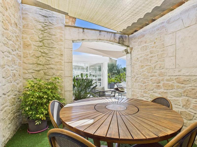 Villa - 163 m² - 6 pièces