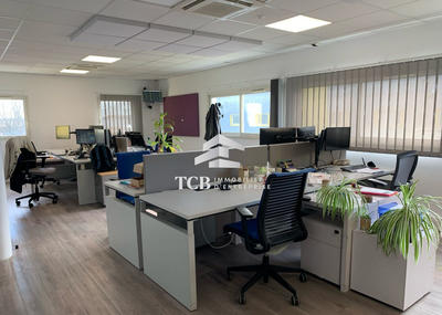 Bureau - 250 m²