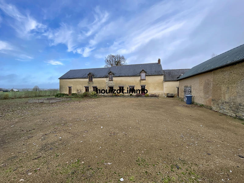 Maison - 233 m² - 6 pièces