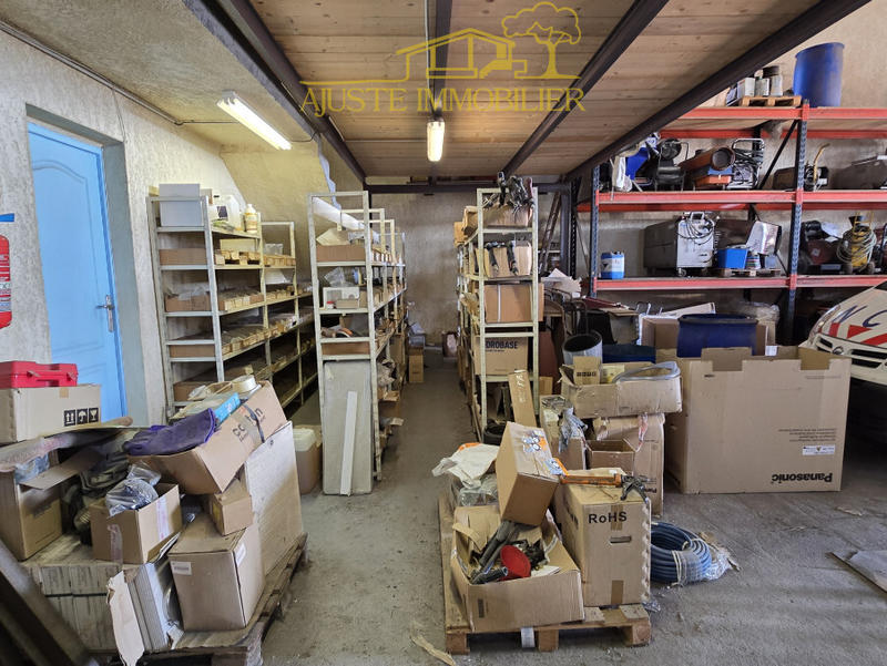 Local commercial - 465 m² - 7 pièces