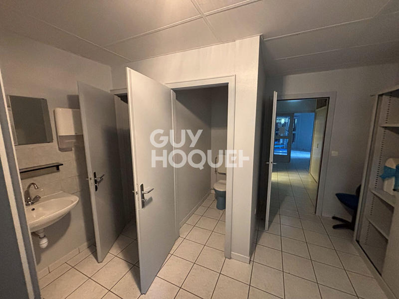 Local commercial - 388 m² - 7 pièces