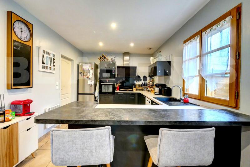 Maison traditionnelle - 115 m² - 6 pièces