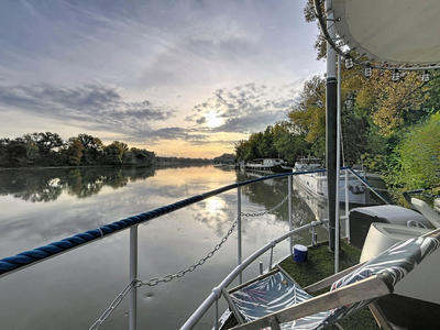 Péniche - 164 m² - 6 pièces