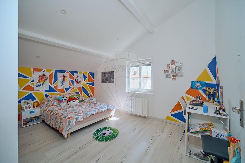 Maison - 180 m² - 6 pièces