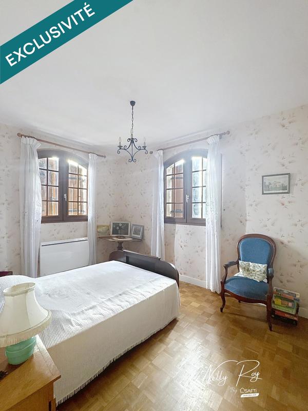 Maison - 200 m² - 9 pièces