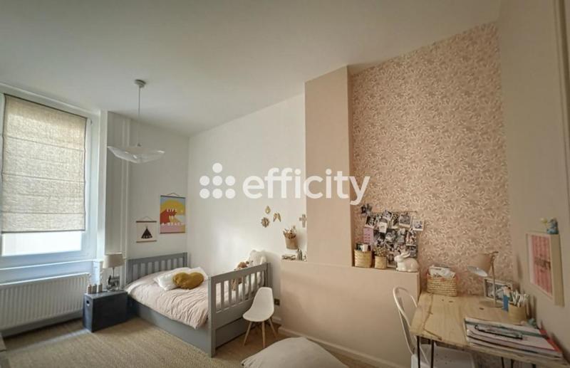 Appartement - 90 m² - 4 pièces