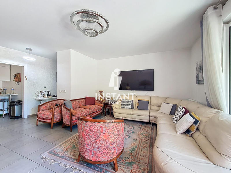 Appartement - 87 m² - 4 pièces