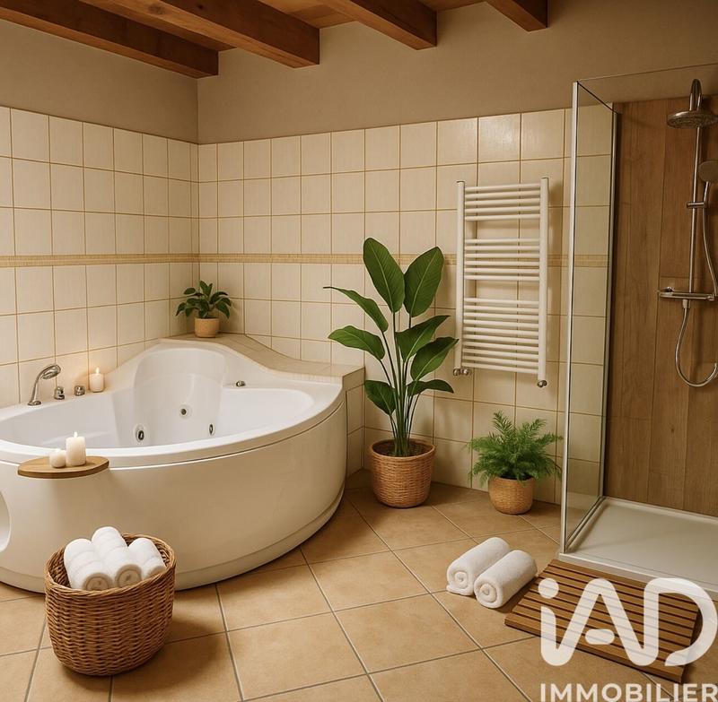 Maison - 333 m² - 10 pièces