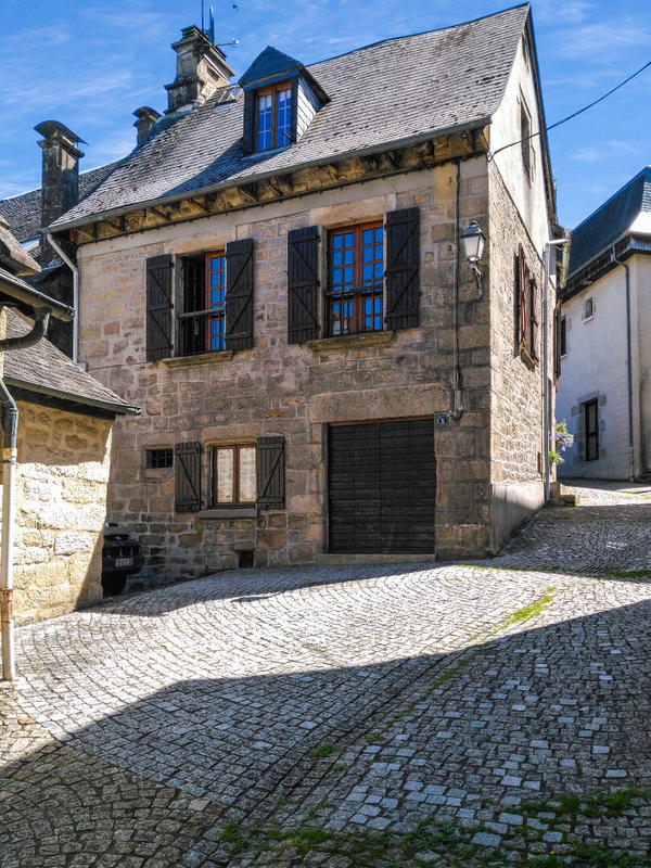 Maison - 101 m² - 4 pièces