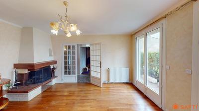 Maison - 96 m² - 5 pièces