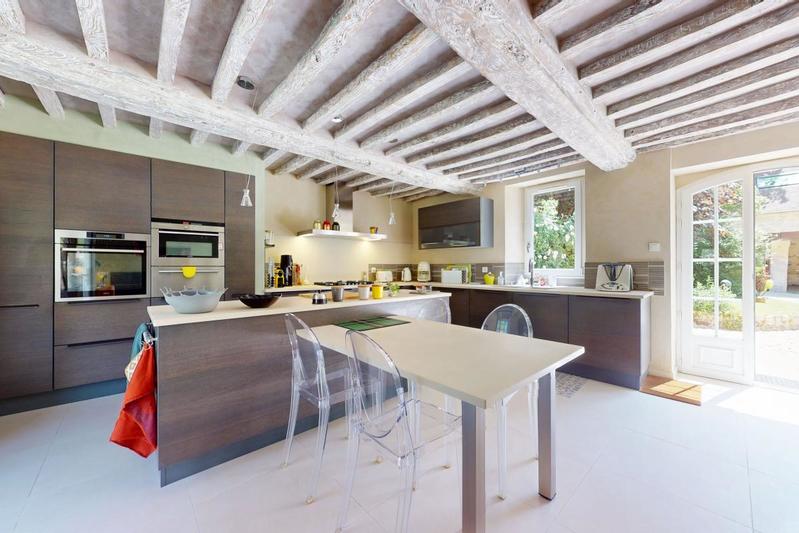 Demeure - 327 m² - 5 pièces