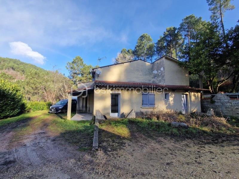 Immeuble - 214 m² - 10 pièces