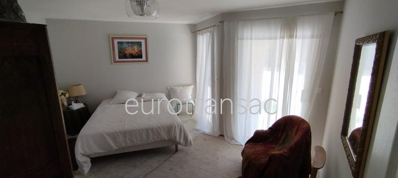 Maison - 192 m² - 5 pièces