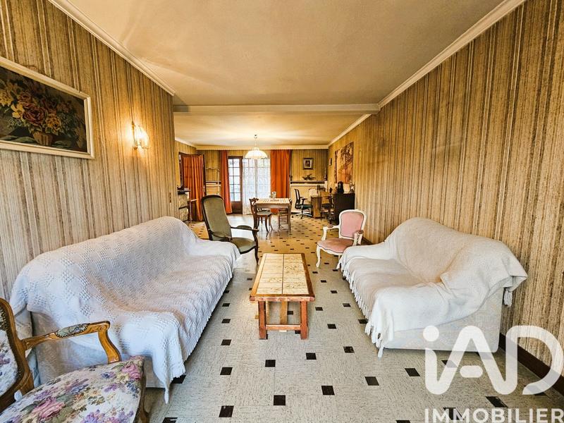 Maison - 141 m² - 9 pièces