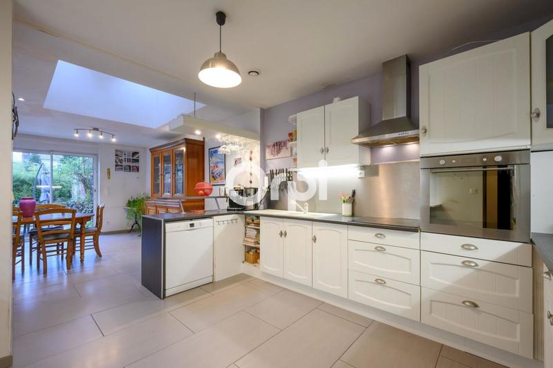 Maison - 141 m² - 5 pièces