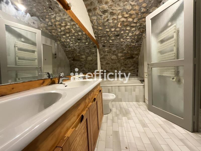 Maison - 65 m² - 3 pièces