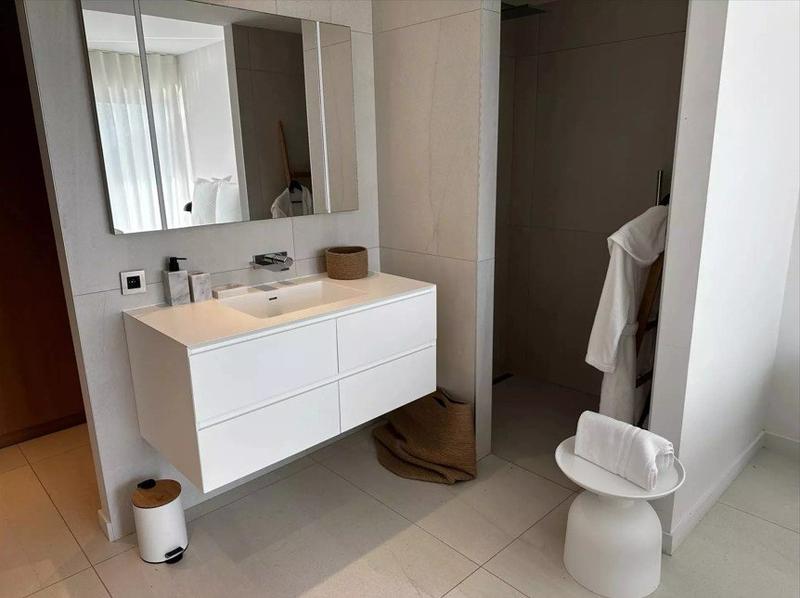 Villa - 360 m² - 7 pièces