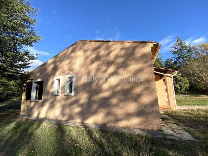 Maison traditionnelle - 133 m² - 6 pièces