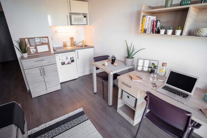 Studio - 18 m² - 1 pièce