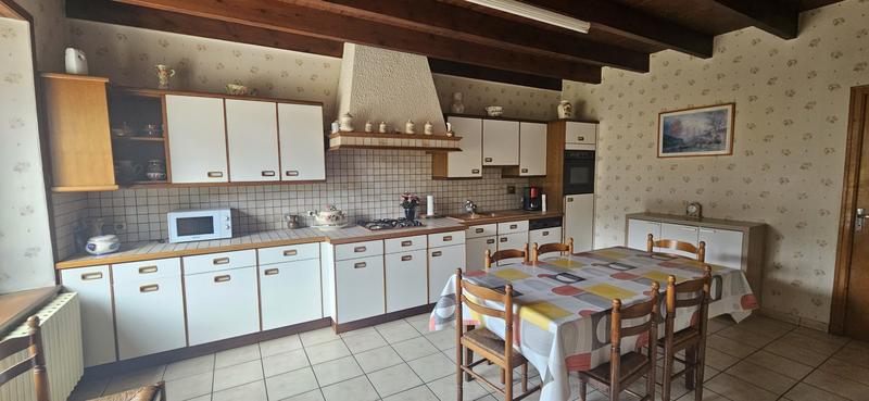 Maison - 94 m² - 4 pièces