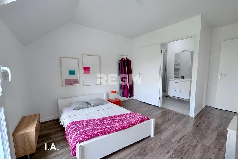 Maison - 96 m² - 4 pièces