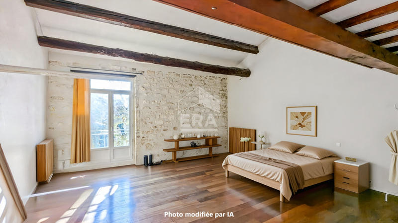 Maison - 238 m² - 9 pièces