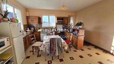 Maison - 154 m² - 8 pièces