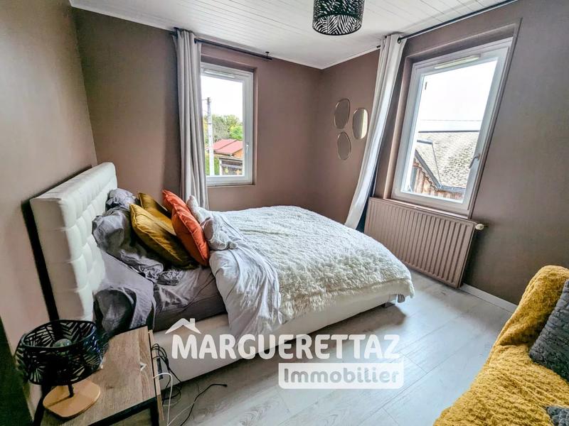 Maison - 422 m² - 7 pièces