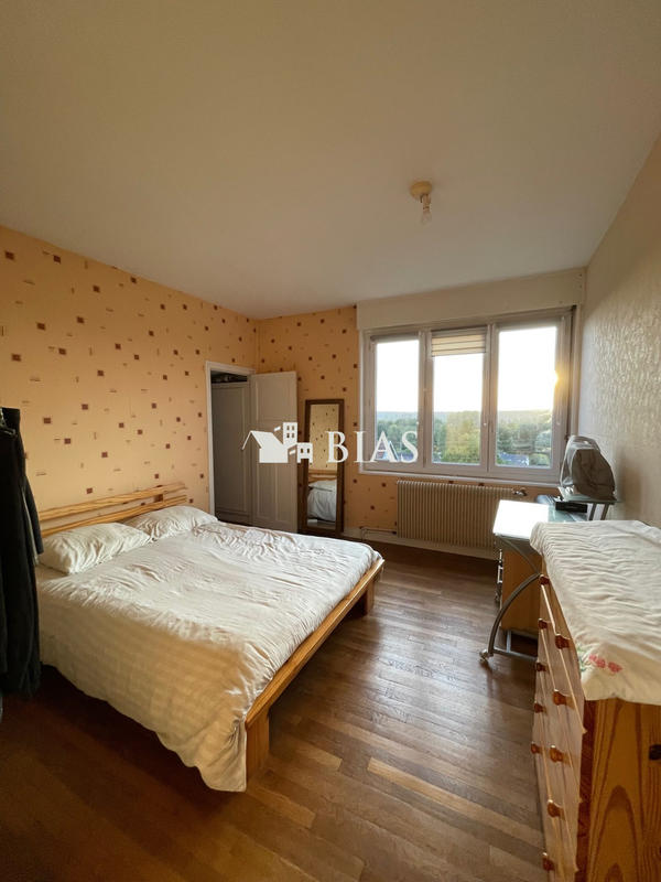 Maison - 97 m² - 5 pièces