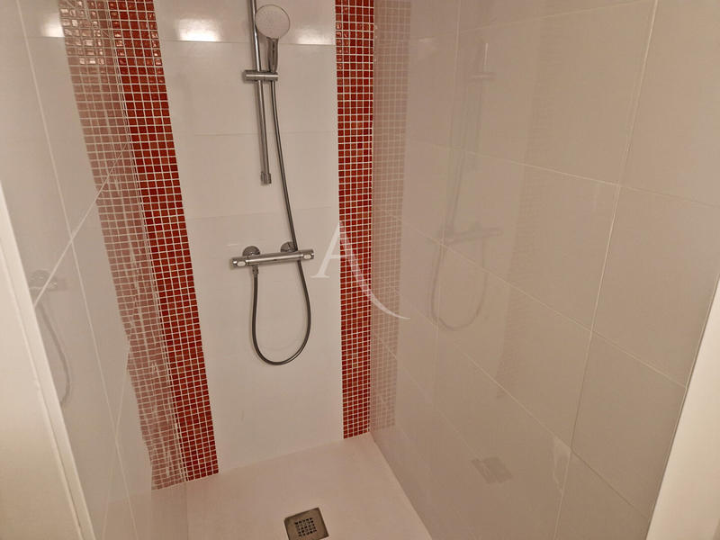 Appartement - 81 m² - 3 pièces