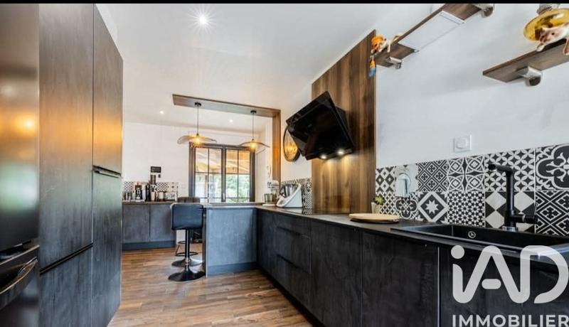 Maison - 160 m² - 5 pièces