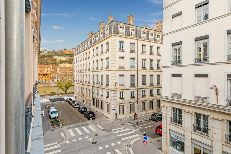 Appartement bourgeois - 70 m² - 2 pièces