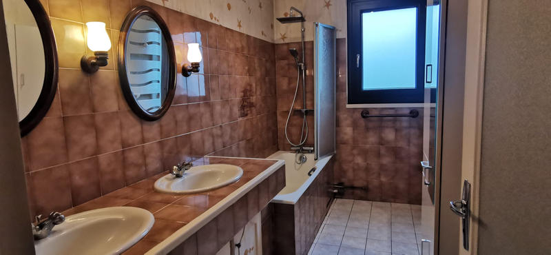 Maison - 128 m² - 4 pièces