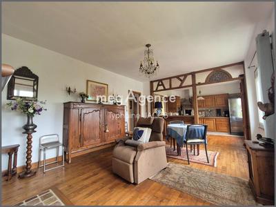 Maison - 90 m² - 5 pièces