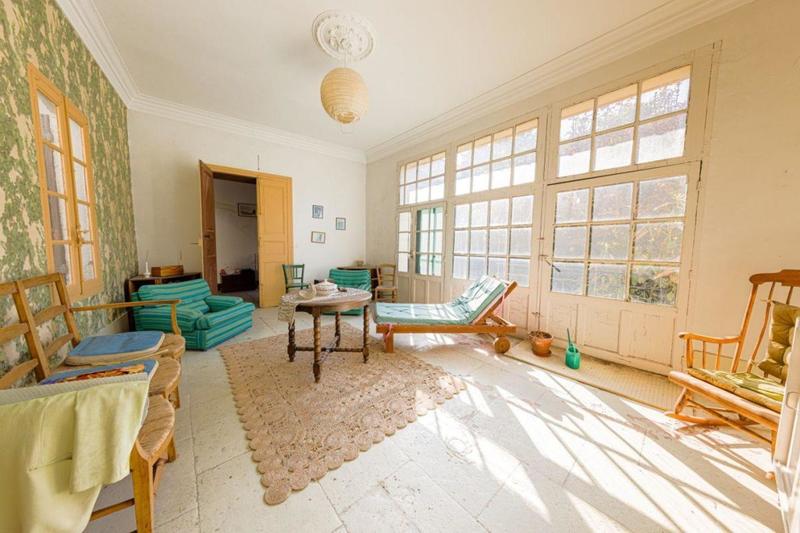 Maison de village - 371 m² - 10 pièces