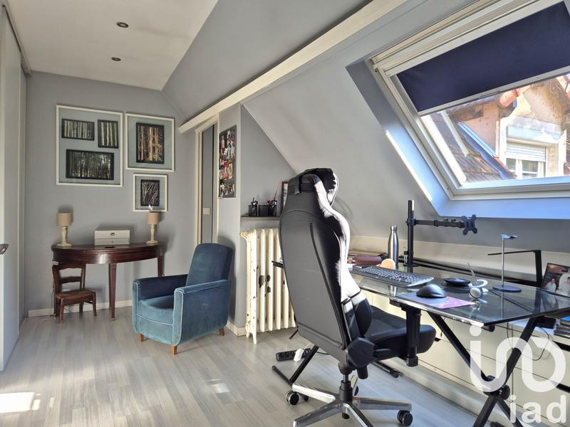 Maison - 180 m² - 7 pièces